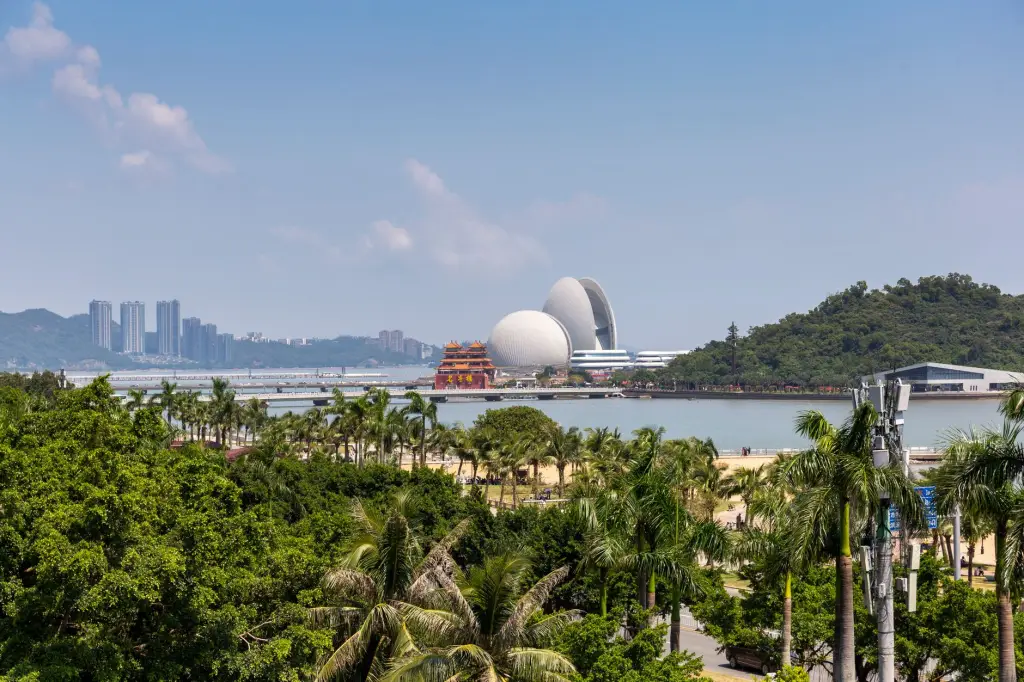 建筑工地五金建材批量采购渠道怎么选？批发与零售模式差异解析
